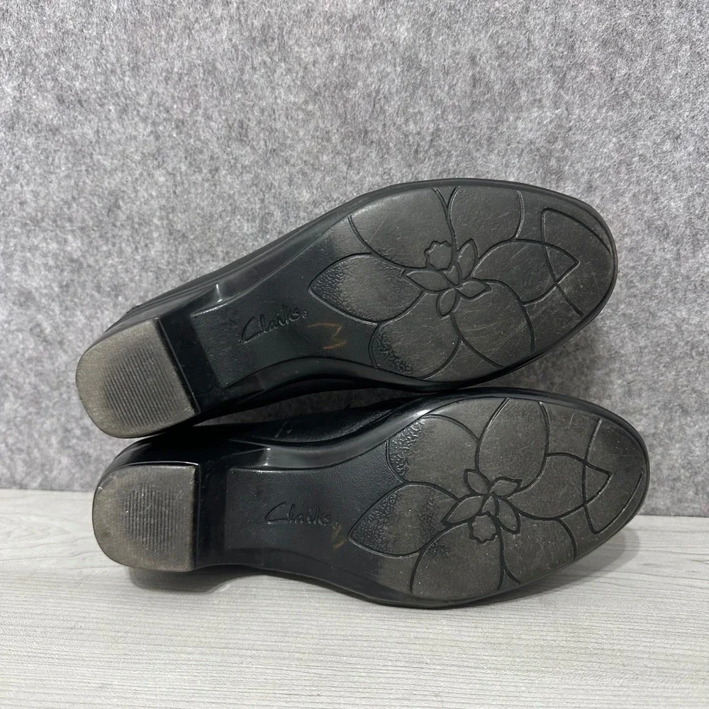 Clarks‎ Partridge Women's Size 8 Black Leather Pleated Slip On Block Heel Shoes